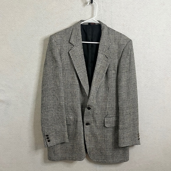 Bachrach Jackets & Blazers - Vintage Bachrach Plaid Blazer 40R 100% Silk Lined Black White Glen Check